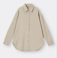SALE‼️新品　gu サテンオーバーサイズシャツ　ベージュ　sizeSのサムネイル