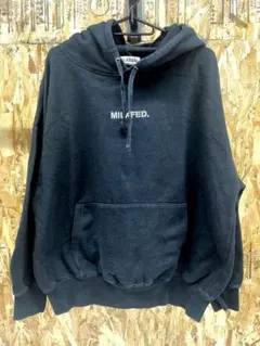 【人気】MILKFED. ミルクフェド センターロゴ刺繍 スウェットパーカー 黒