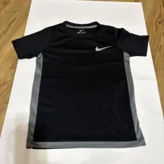 NIKE Tシャツ　ジュニア　XS