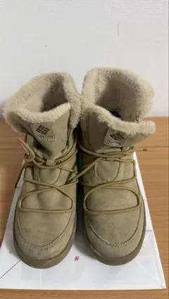 Columbia ベージュ スエード ブーツ　子供用　防水　アウトドア