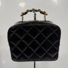 CHANEL エナメル　マトラッセBOX型　ハンドバッグ