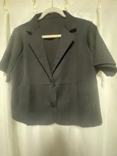 ☆半袖ジャケット☆黒☺︎Lサイズ　Mサイズの方もオッケー☺︎丈短めですのサムネイル