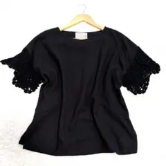 美品✨ ビアズリー カットソー リネン100% 麻 レース フリル ゆったり 黒のサムネイル
