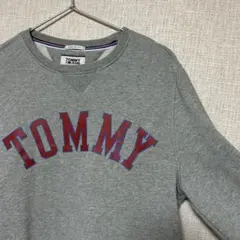 TOMMY JEANSトミージーンズ　トレーナー
