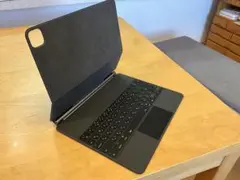 12.9インチiPad Pro (第6世代)MagicKeyboard(JIS)