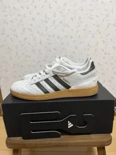 adidas BUSENITZ スエード 28㎝ スニーカー 色グレー - メルカリ