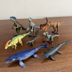 恐竜と海洋生物フィギュアセット