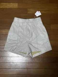 INGNI レザーショートパンツ