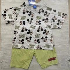 ✨新品✨ディズニー　ミッキーマウス　総柄　半袖　パンツ　セットアップ　110