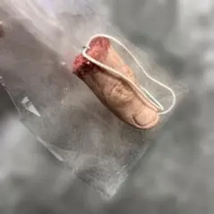 ゆびび 指び キーホルダー - メルカリ
