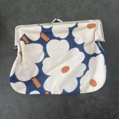 Item thumbnail for item 04b69488-11e4-4990-aefd-4b8c2688e6dc