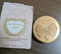 Les Merveilleuses LADUREE リップ コンディショナーのサムネイル