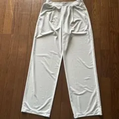 ユニクロ クレープジャージーストレートパンツ S