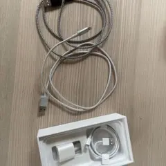USB-A to Lightningケーブルと充電器セット