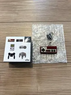 ゲームハードキーホルダーコレクション ファミリーコンピュータ 未使用品のサムネイル