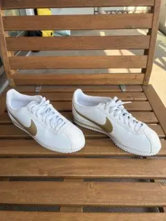 NIKE CORTEZ ホワイト ゴールド スニーカーのサムネイル