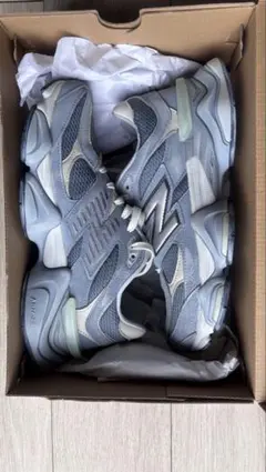 New Balance 9060 THE MOON DAZE PACKのサムネイル