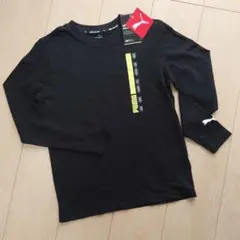 《新品タグ付き》PUMA ブラック 長袖トップス 160　男の子　女の子　黒