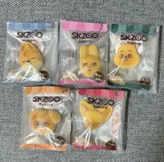2026年最新】skzoo ハンクオッカの人気アイテム - メルカリ