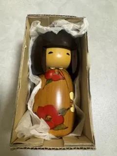 創作こけし 山中三平　菊彫り 伝統工芸品　茶髪　遺品整理　美術品　昭和レトロ 創作こけし 山中三平 菊彫り 伝統工芸品 茶髪 遺品整理 美術品 昭和
