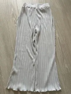 Lutique ズボン　プリーツフレアパンツ　プリーツ　パンツ　M