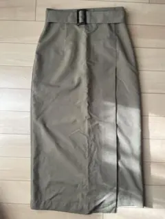 オリーブグリーン タイトスカート ベルト付き