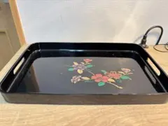 漆器の花柄盆 約30cm x 20cm