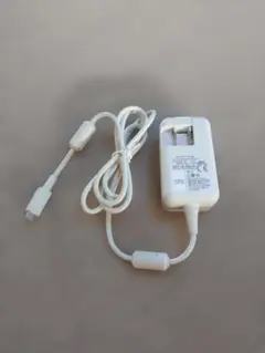 docomo ACアダプタ 05 (Type-B)