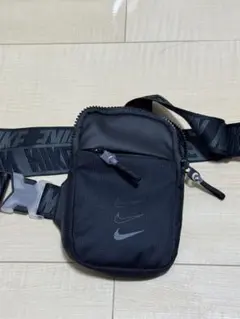 ナイキ ボディバッグ