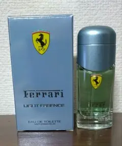FERRARI フェラーリ ライトエッセンス オードゥトワレ 30ml 　廃盤のサムネイル