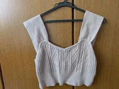 ニットビスチェ