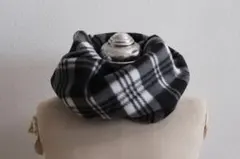 ボリュームネックウォーマー　スヌード　フリース　軽量　チェック　黒　白　ブラック