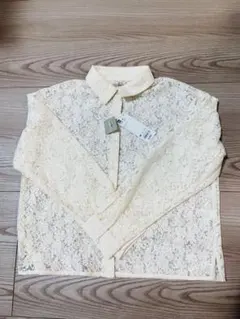 新品未使用　レースシャツ　GU
