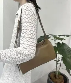 新品未使用　loti ボックスBAG ベージュ