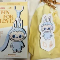 ラブブ　D PINFORLOVE LABUBU イニシャル