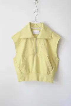 美品 Calvin Klein Jeans:スリーブレスハーフジッププルオーバー