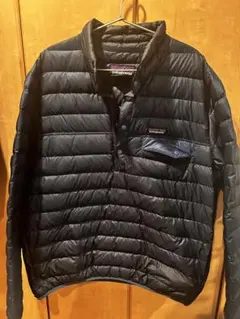 パタゴニア（Patagonia）ダウンスナップTプルオーバーのサムネイル