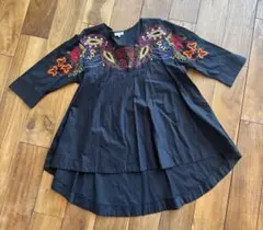 美品　ナラカミーチェ　花柄刺繍五分袖チュニックのサムネイル
