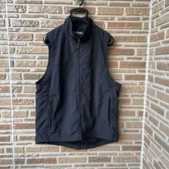 【極美品】WILDTHINGS UTILITY VEST Mサイズのサムネイル