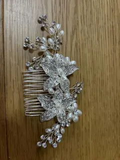 エレガントな花モチーフヘッドドレス