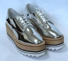 新品 ジェフリーキャンベル　シャークソール厚底シースアップシューズ