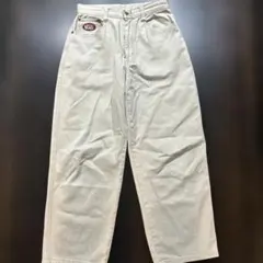 Item thumbnail for item 70eb0a11-24ca-40ba-bb05-13a38fd30257