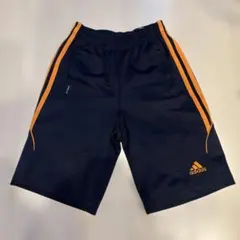 adidas ネイビー ハーフパンツ
