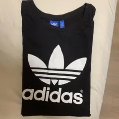 アディダス　トップス