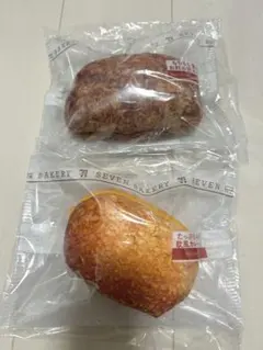 セブンイレブン　C賞　パンポーチ　 たっぷりルウの欧風カレーパン　お好み焼きパン