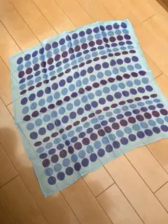 【新品未使用】シルク 絹 100% 水玉 スカーフ 水色 青 紺 ブルー