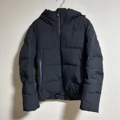 UNIQLO ユニクロ　シームレスダウンパーカ　3Dカット　2022年モデル