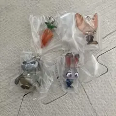 ズートピア　めじるしアクセサリー　ガチャガチャ