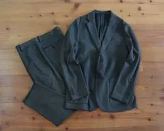 ユニクロ　コンフォートジャケット　EZYアンクルパンツ　セットアップ