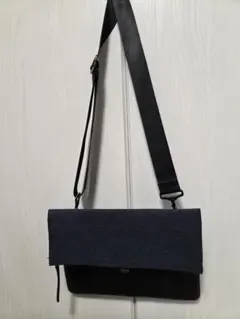 ネイビー クラッチバッグ(TAKEO KIKUCHI)